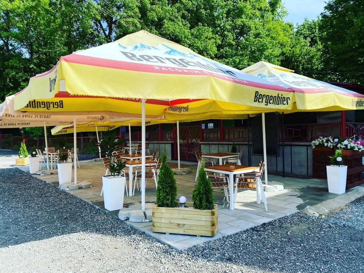 Guest House Zoreni Mociu Екстер'єр фото