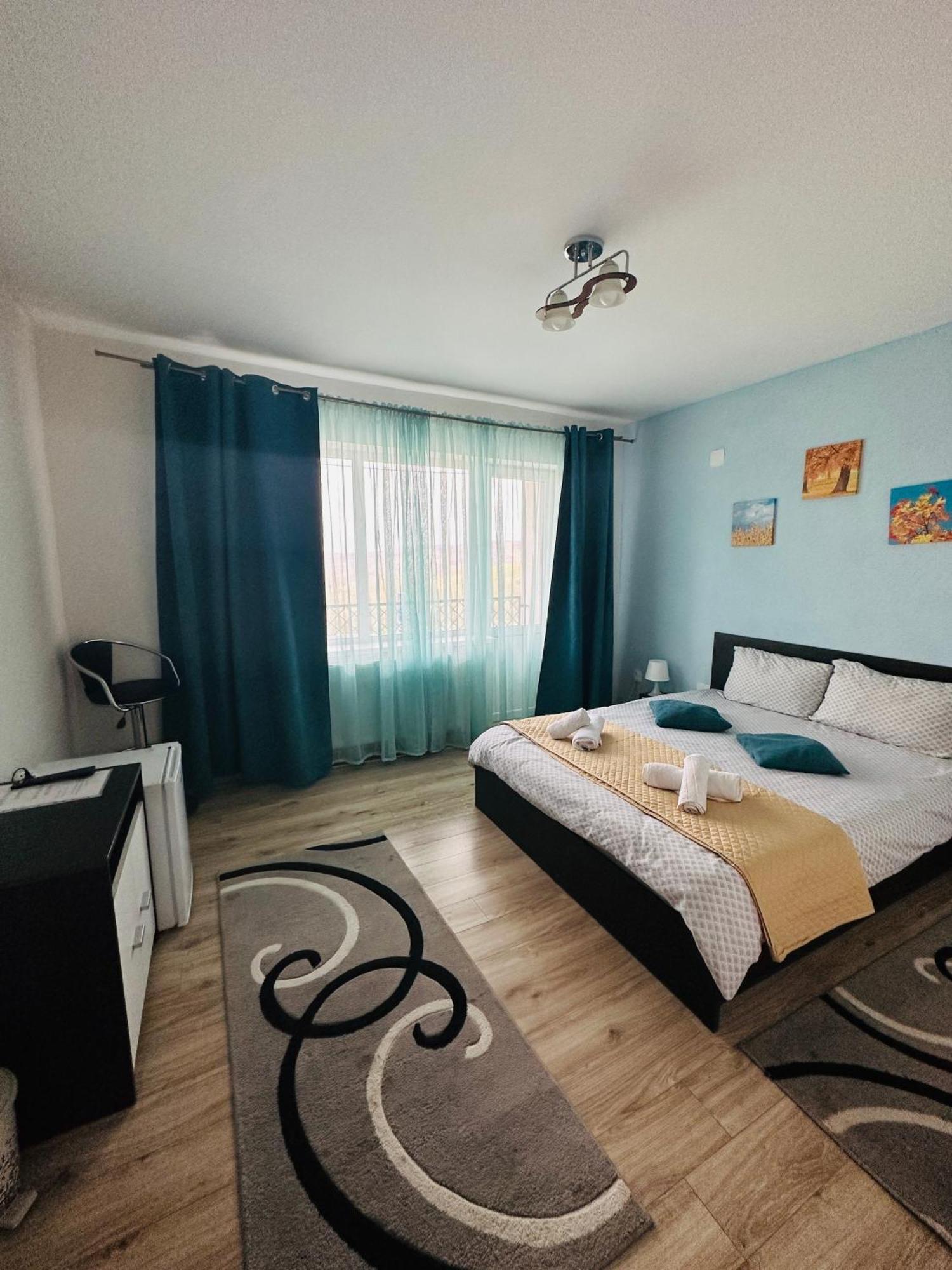 Guest House Zoreni Mociu Екстер'єр фото